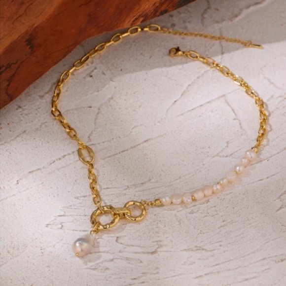 Jewelry - 🤍18K gold plated single layered choker necklace